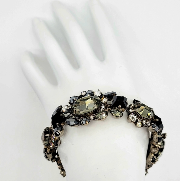 Sorrelli Midnight Moon Retired Swarovski Crystal Statement Bracelet Silver - Picture 5 of 11
